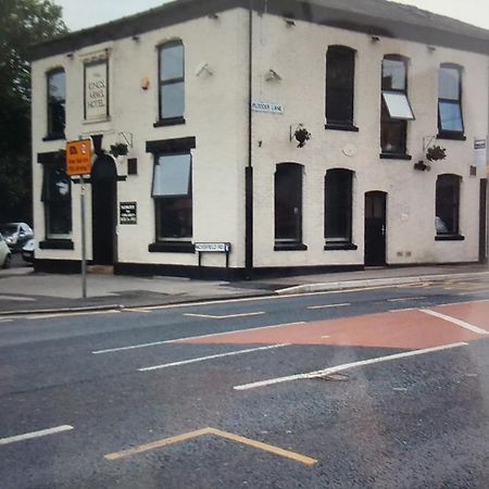 Kings Arms Hotel Farnworth Экстерьер фото