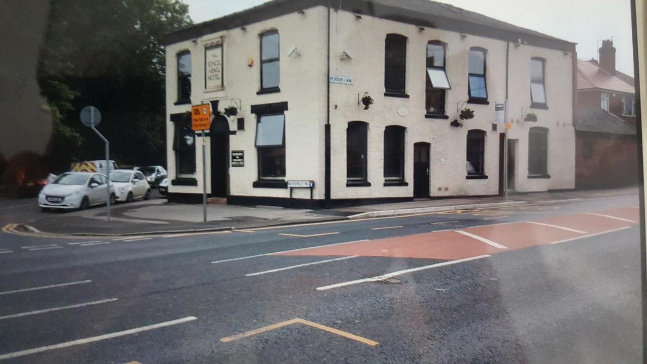 Kings Arms Hotel Farnworth Экстерьер фото